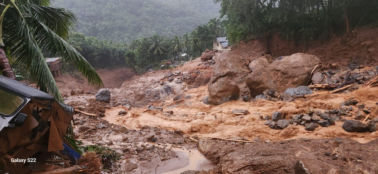 Wayanad Landslide 2024 Photos, Devastating Impact, Rescue Efforts, and Videos