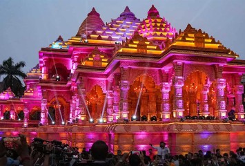 Ayodhya's Historic Diwali Celebration at Ram Mandir: 28 Lakh Diyas to Illuminate the Ghats