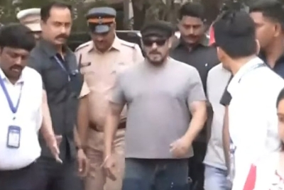 Salman Khan Casts His Vote Amid Tight Security for Maharashtra Assembly Elections 2024