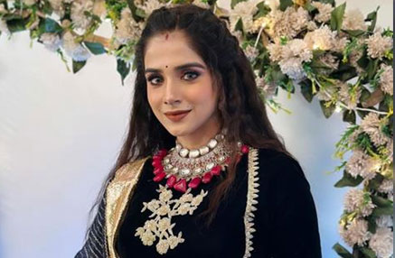 Pratiksha Honmukhe Biography, Wife, Children, Life Story, Movies ...