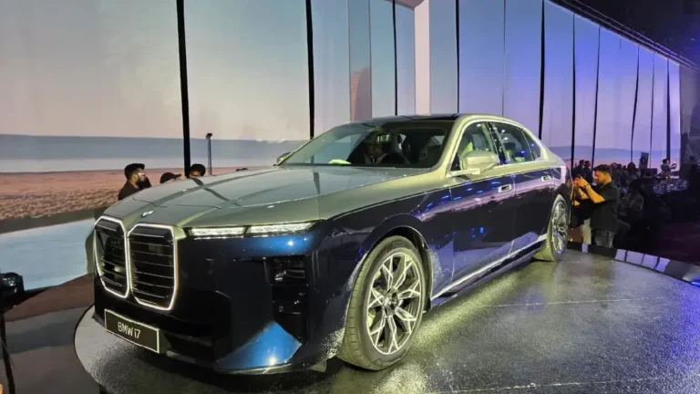 2026 BMW 7 Series, i7 Facelift Launched by Ranveer Singh in India: Check Prices