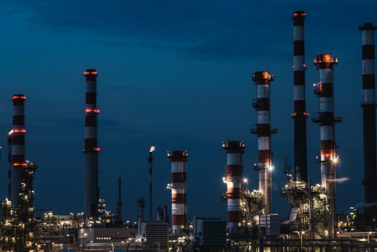 Crude Oil Near $107: How Rising Oil Prices Can Affect India’s Inflation and Budget