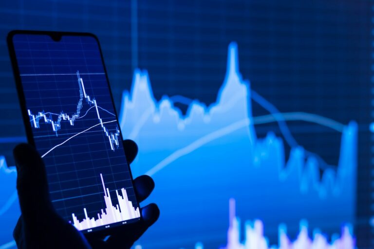 IPO Watch Today: How to Check Subscription, GMP, Valuation and Listing Risk