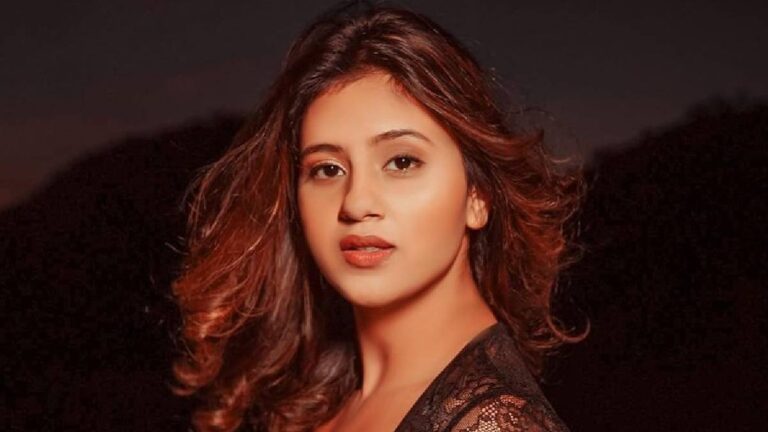 Anjali Arora Leaves Kanpur Dandiya Event After DJ Plays ‘Kacha Badam’
