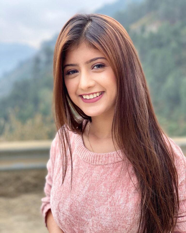 Arishfa Khan Biography: Real Name, Age, Height, Family, Education and Career