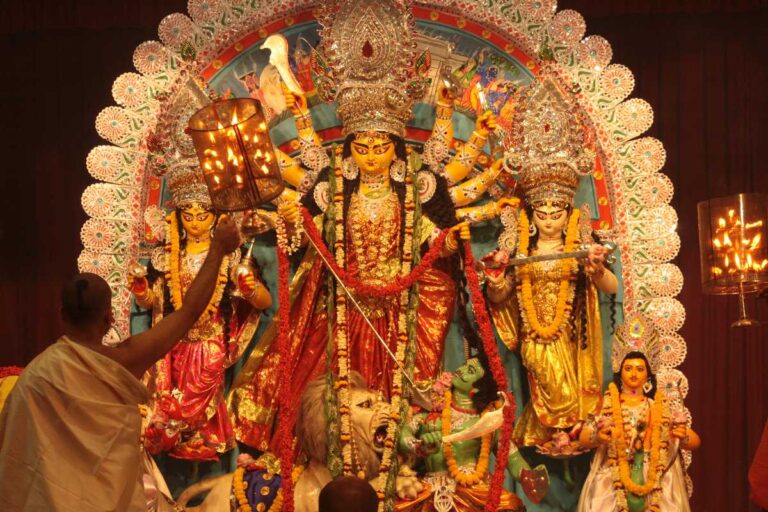 Durga Ashtami and Maha Navami 2026: Date, Kanya Pujan Muhurat and Rituals