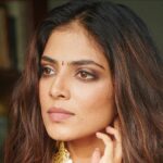 Malavika Mohanan Biography: Real Name, Age, Height, Education, Family and Unknown Facts