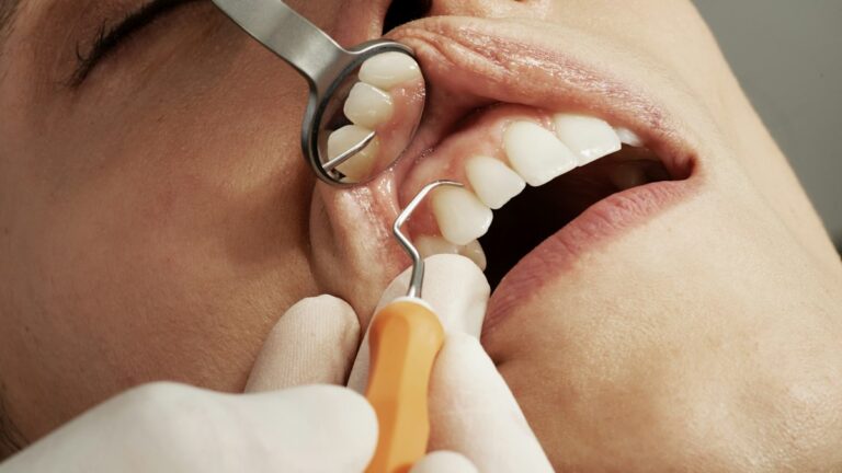 Oral Health Guide: Prevent Cavities, Gum Disease and Tooth Sensitivity