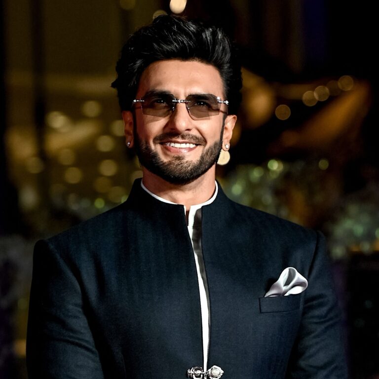 Ranveer Singh’s Reported Social Media Like Fuels Debate Around Akshay Kumar and Abhijeet Dipke