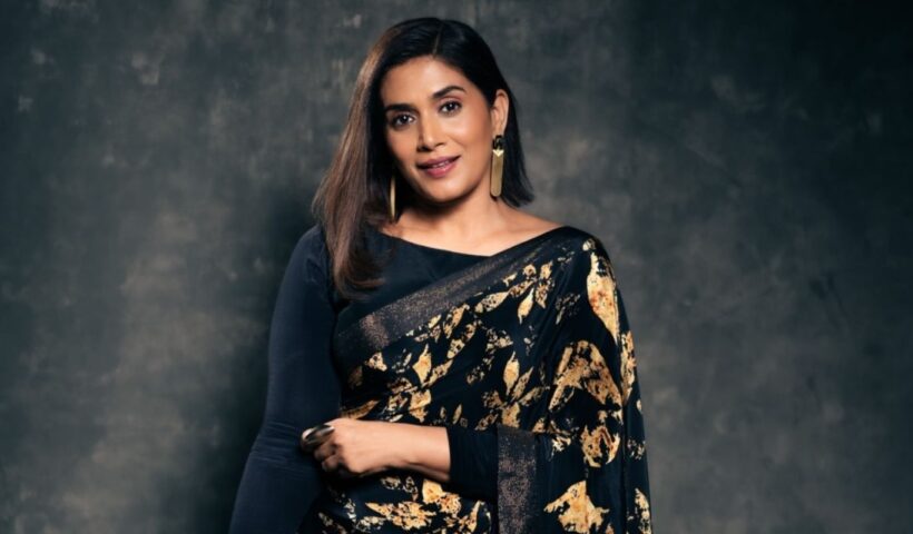 Sonali Kulkarni portrait