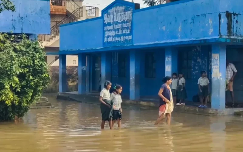 Tamil Nadu Rains: Schools Shut in Three Districts as Heavy Rain Hits Several Parts of State