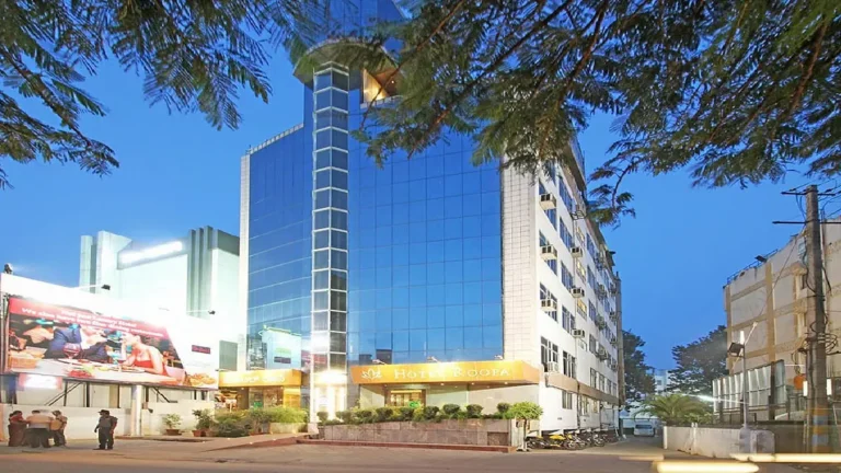 Best Three-Star Hotels to Stay in Mysuru During Dasara 2026: Charges and Tips