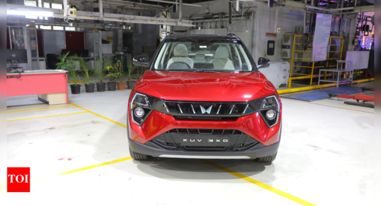 Festive Season Car Market: Maruti Suzuki Leads, Tata Motors Moves into Second Place